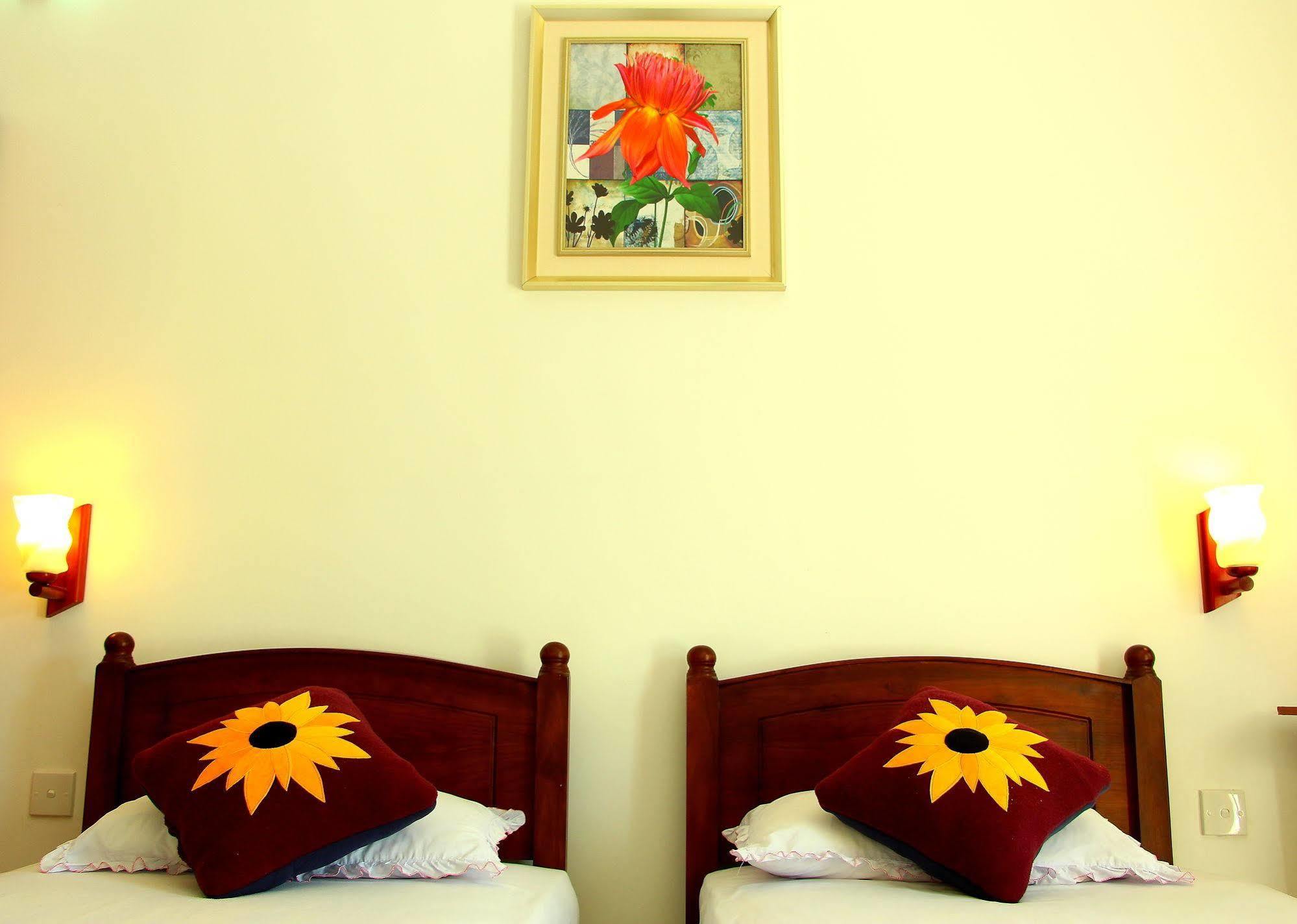 Holiday Fashion Inn Negombo Zewnętrze zdjęcie